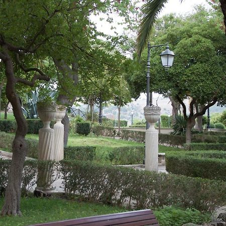 Aristogatti Hotel Ragusa Bagian luar foto