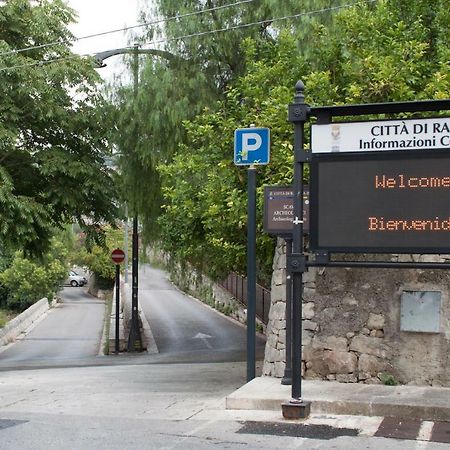 Aristogatti Hotel Ragusa Bagian luar foto