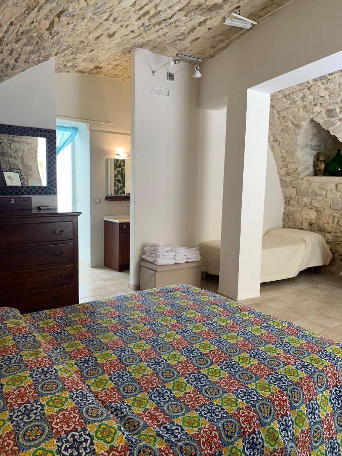 Aristogatti Hotel Ragusa Bagian luar foto
