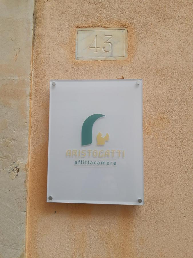 Aristogatti Hotel Ragusa Bagian luar foto